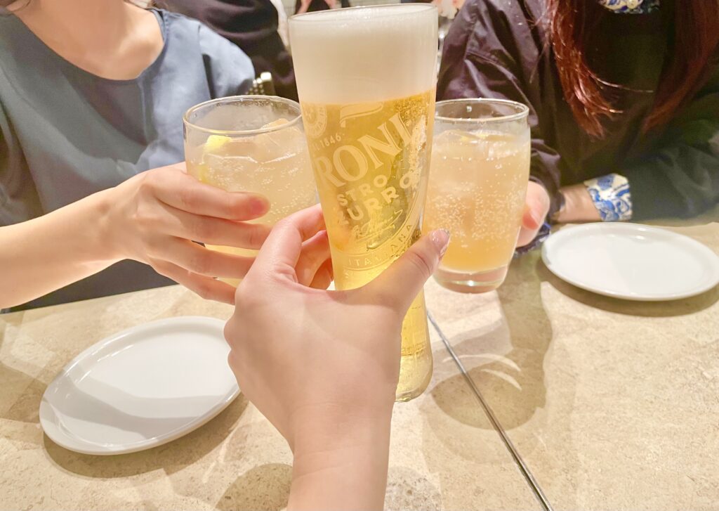 まずは乾杯