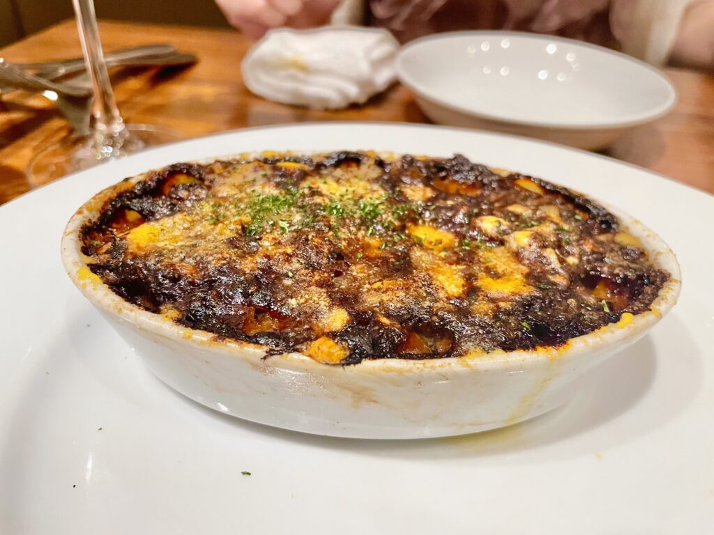 かすみ鴨のラグーとマッシュポテトグラタン