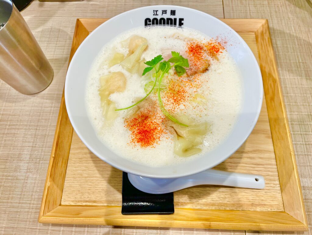 ワンタン鶏白湯ラーメン＿1,260円