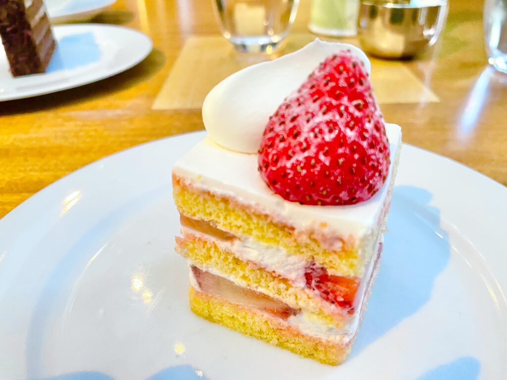 ストロベリーショートケーキ＿670円