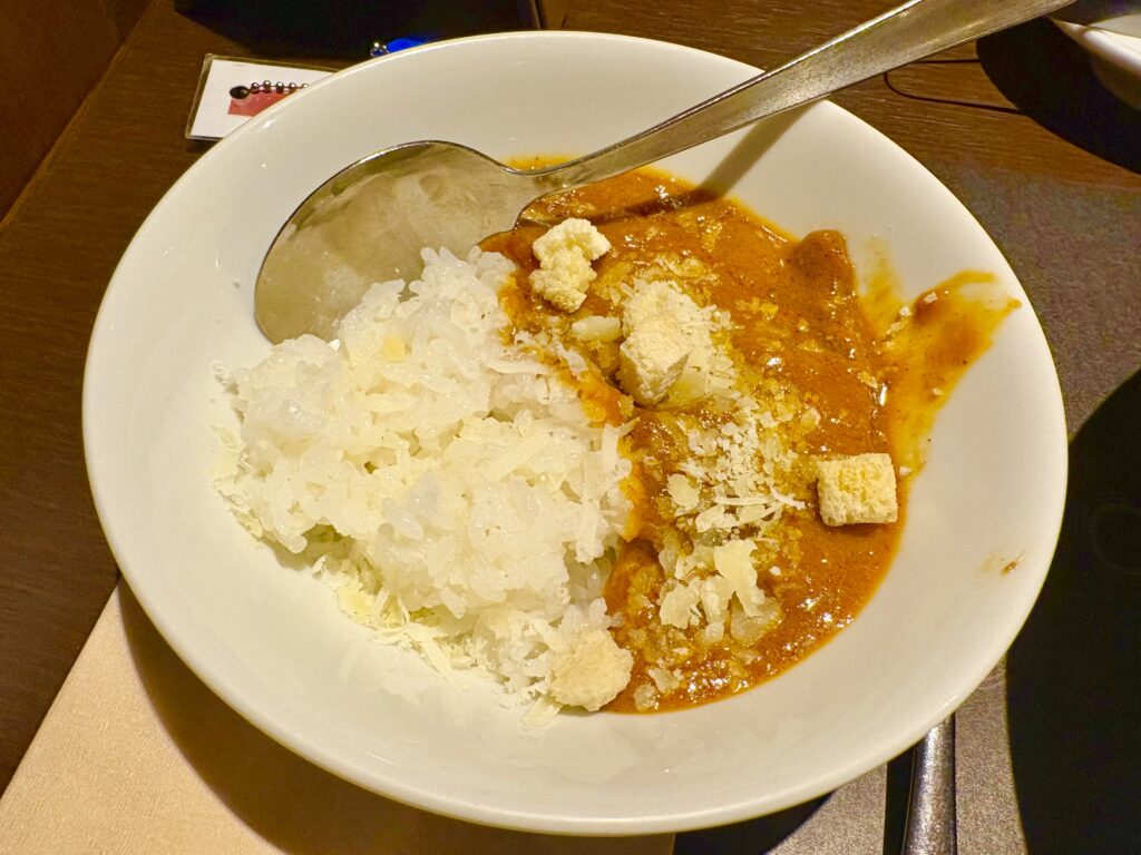 カレーにチーズを削って食べたのが最高に美味しかった！