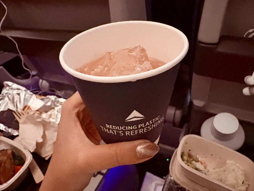 食事中のドリンク