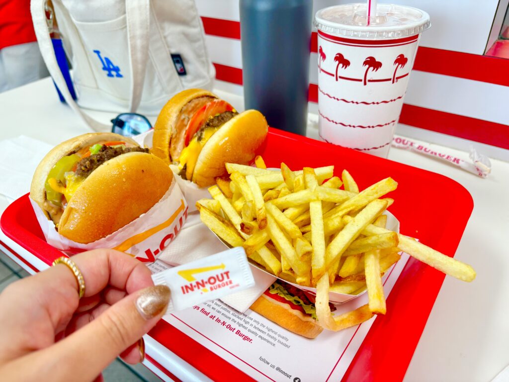 出来たてのイナナウトバーガー♡