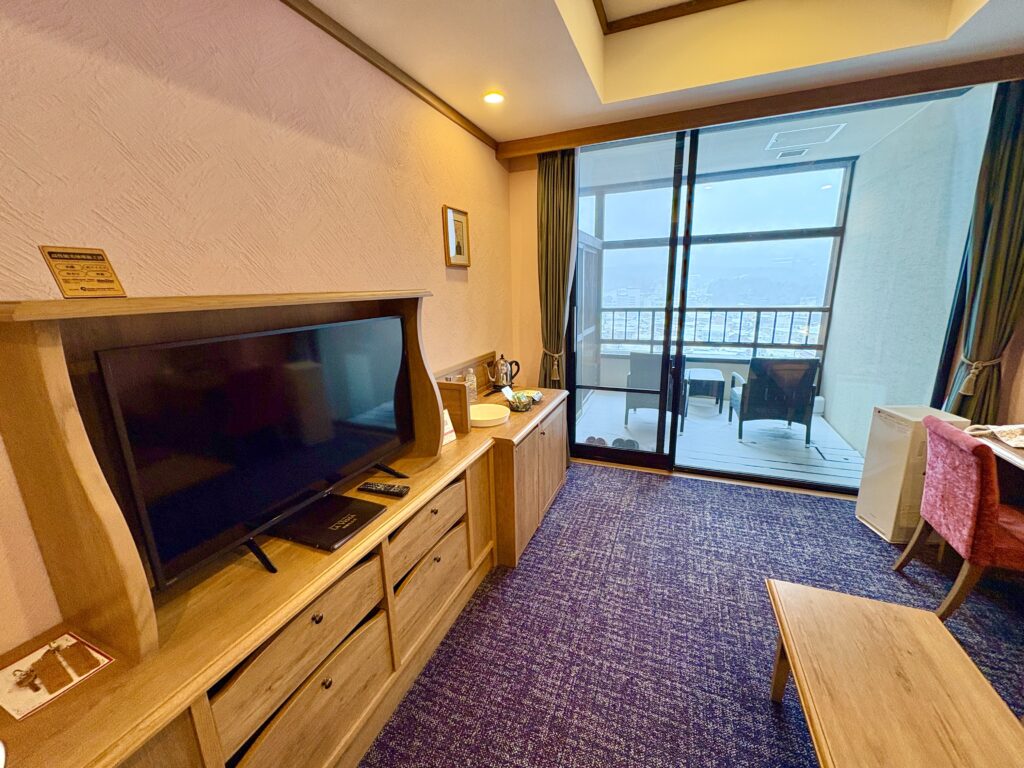 リビングからバルコニーに出れられます。（吹雪だけどｗ）