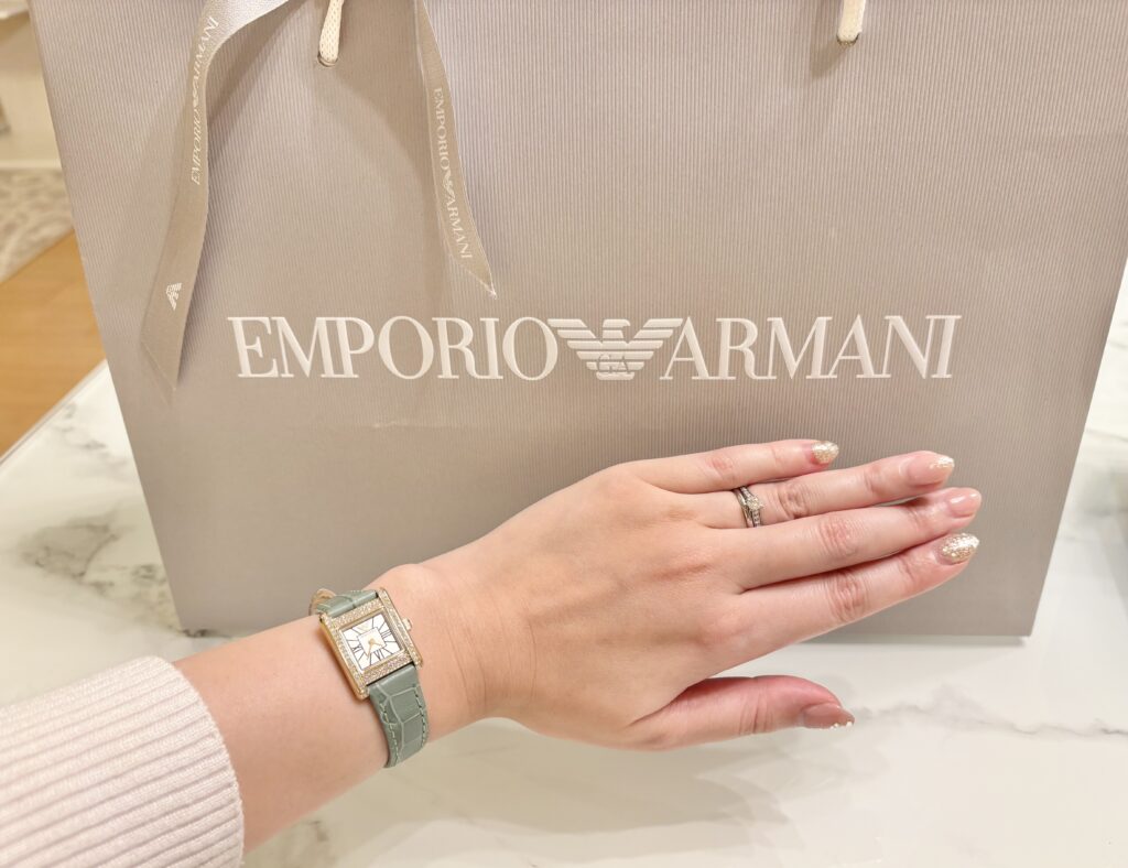 夫婦で一緒に時を刻みます。