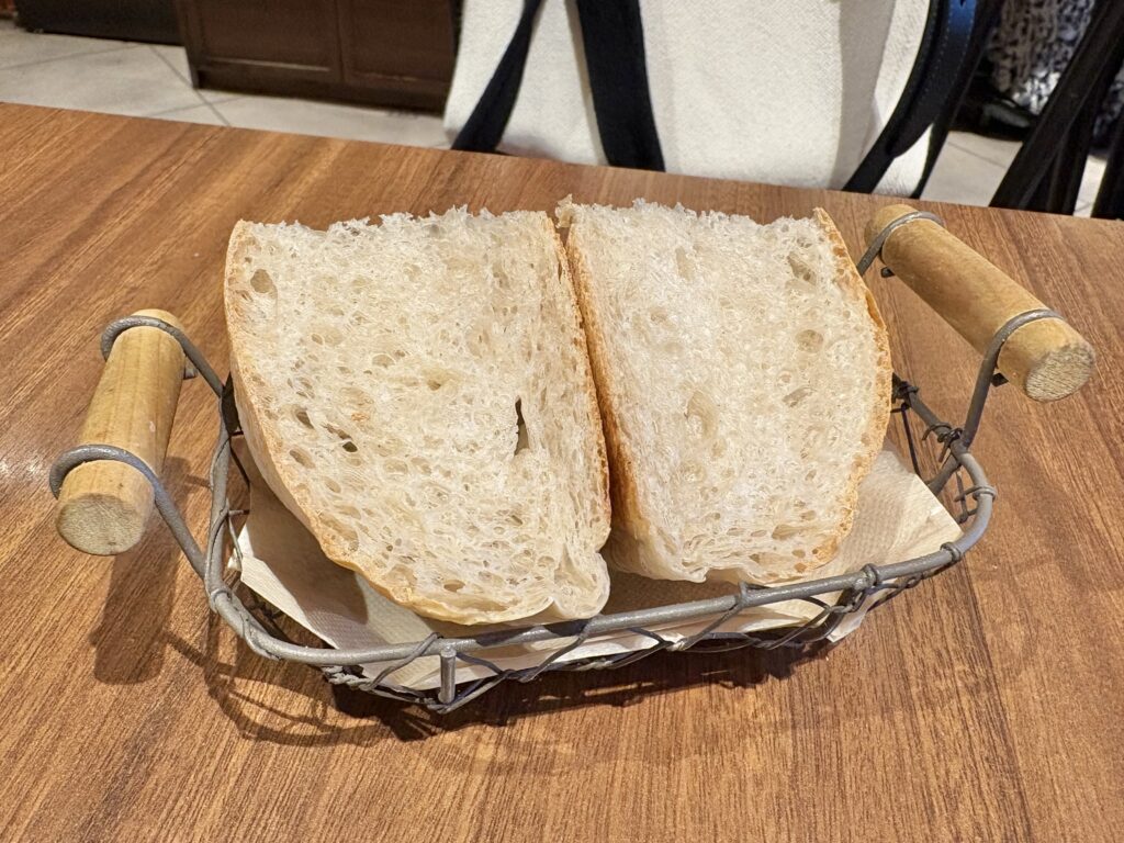 温かいパンが嬉しい