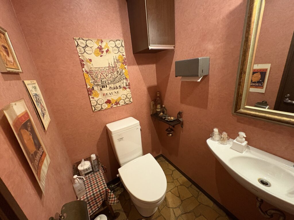 お手洗いも可愛い感じ